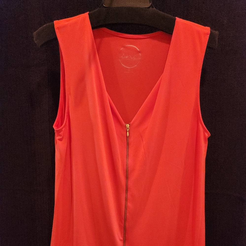 INC sleeveless Women's zipper top!